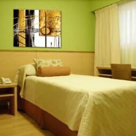 Hotel Presidente Peron Buenos Aires Exteriör bild